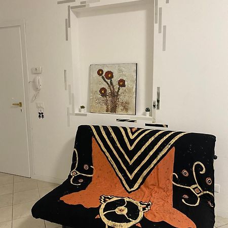 Ampio Appartamento In Posizione Strategica Rimini Exteriör bild