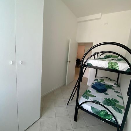 Ampio Appartamento In Posizione Strategica Rimini Exteriör bild