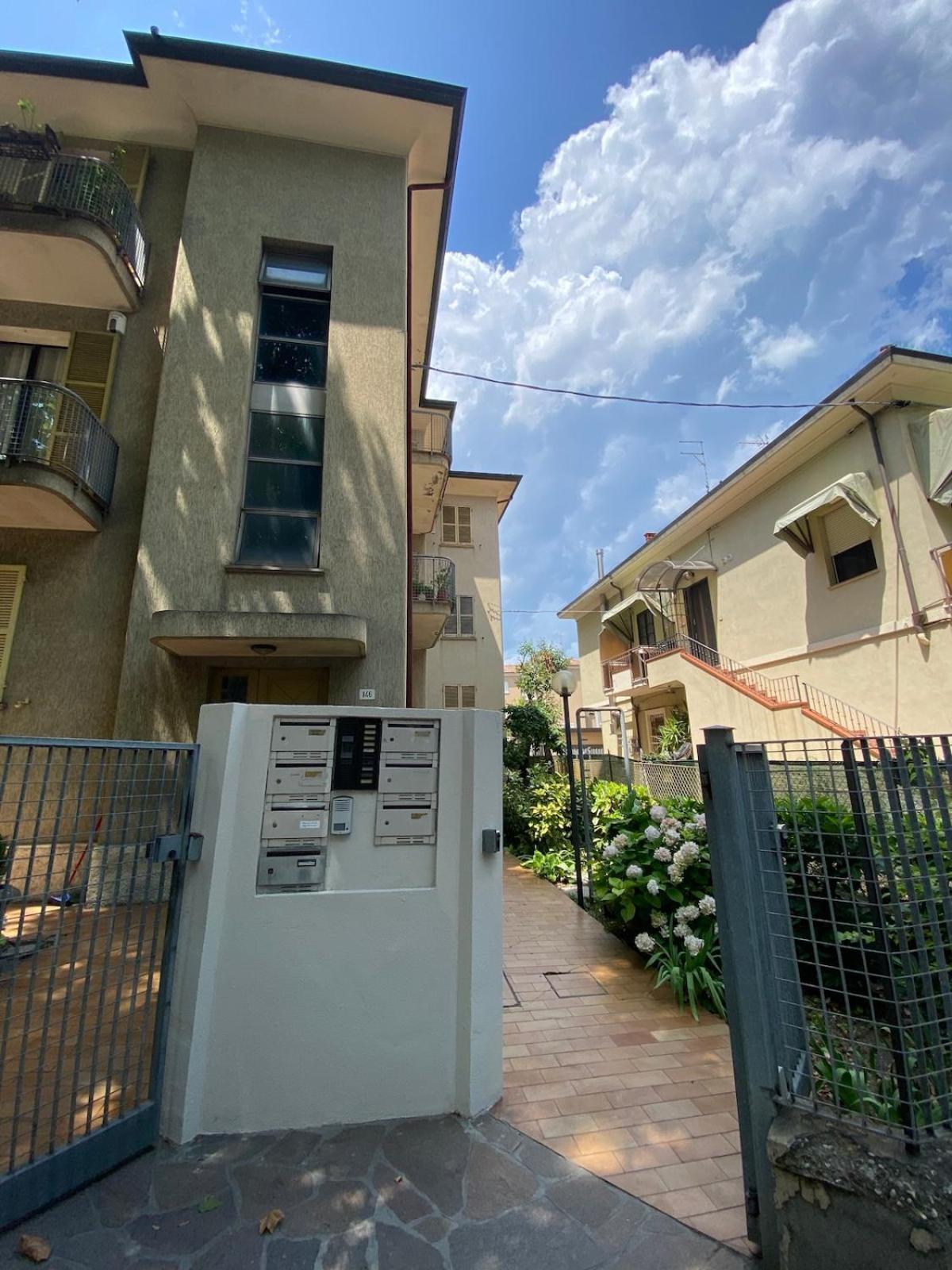 Ampio Appartamento In Posizione Strategica Rimini Exteriör bild