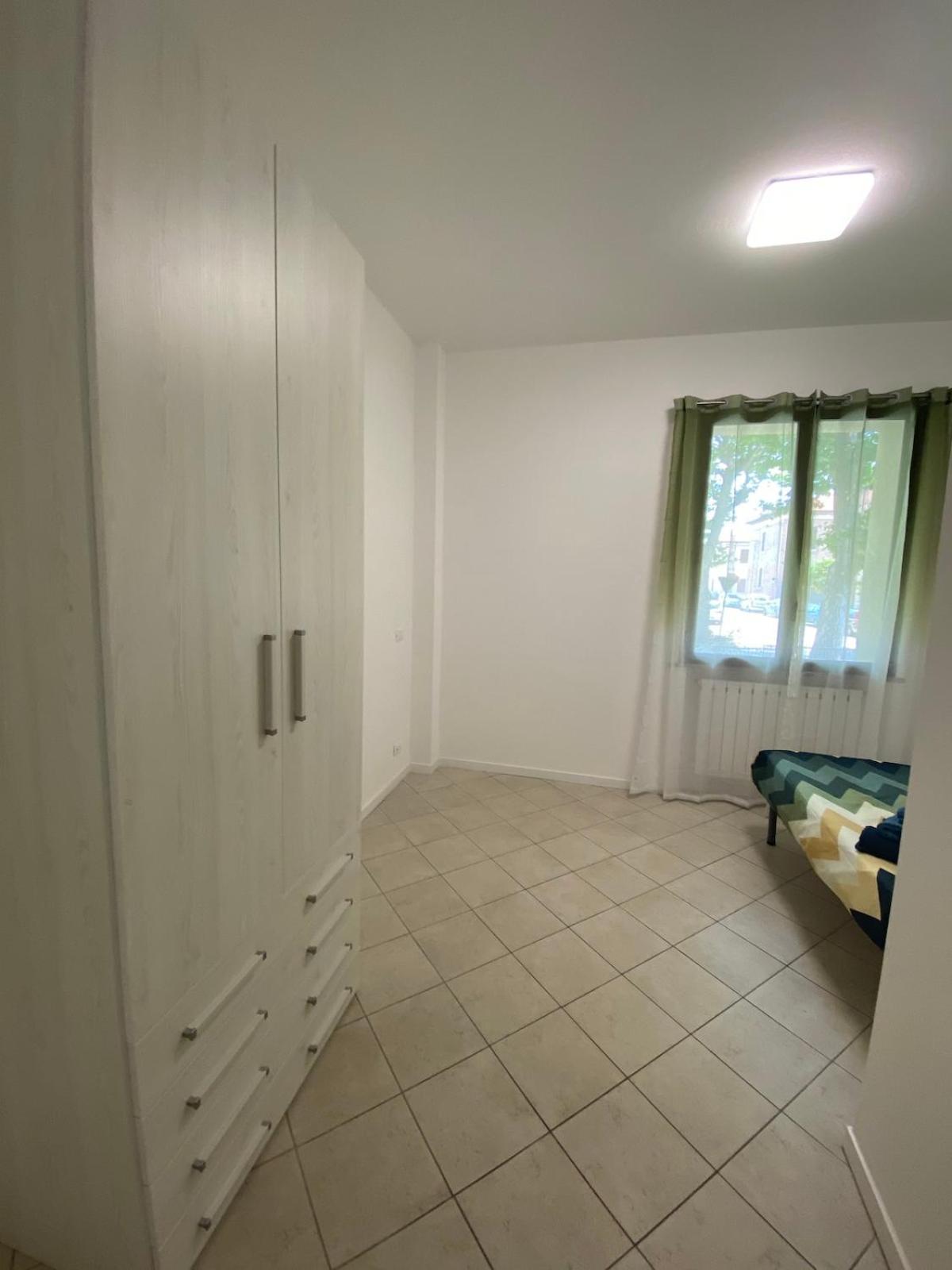 Ampio Appartamento In Posizione Strategica Rimini Exteriör bild